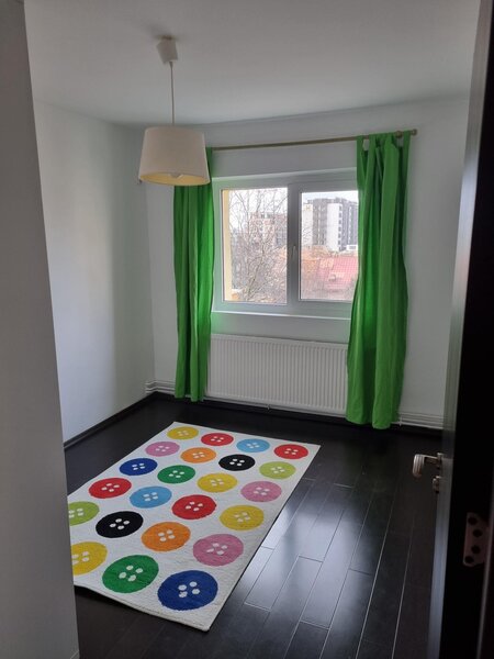 Pipera zona rond OMV inchiriez ap 3 camere 75mp